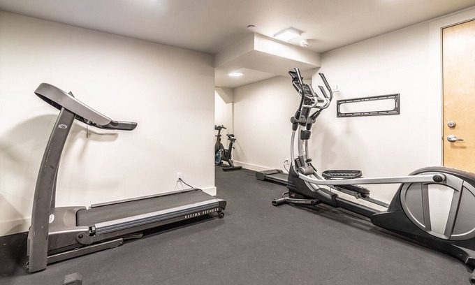 Yesler Terrace Casa | Chic Condotel with WiFi, fitness room in Fabulous Seattle