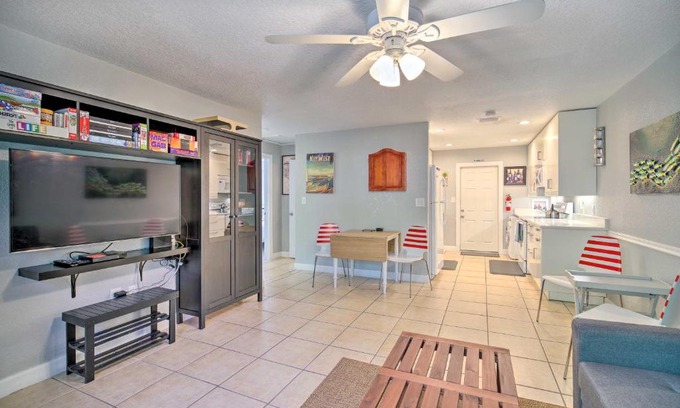 Indian River Bluff Casa | Chic Melbourne Townhome about 2 Mi to Downtown!