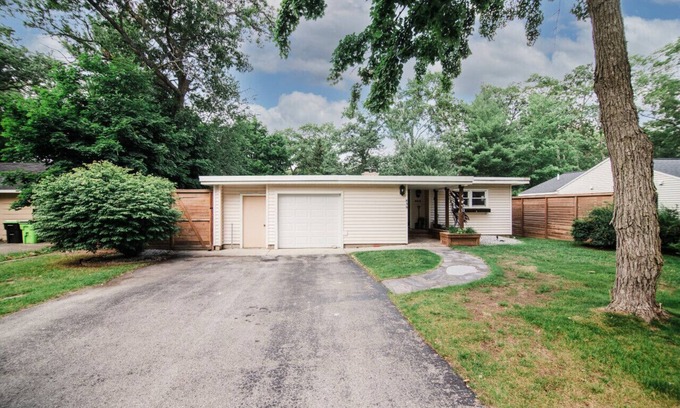 Traverse City Casa | Chic Modern Home: Private Yard & Hot Tub!