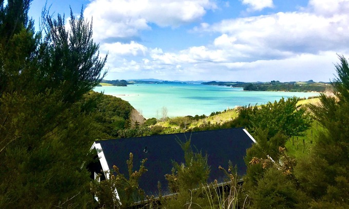 Te Tii Cabaña | Chic, private, stunning views of the Bay of Islands