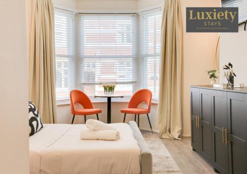 Southend-on-Sea Apartamento | Chic & Stylish Studio City Centre Nr High St by Luxiety Stays