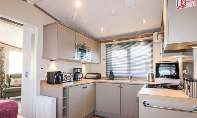 Chichester Cabaña | Chichester Lakeside Holiday Park