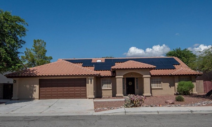 Yuma Casa | Chill & Splash House Welcome to your Private Oasis!