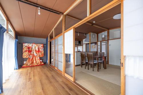 Kita Ward Apartamento | Chitose-岡山倉敷駅アクセス良好-広々古民家-最大7人-無料駐車場-庭付きBBQ-