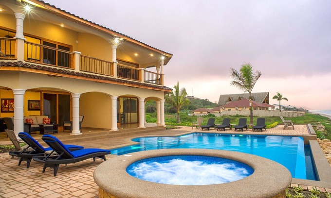 Manglaralto Apartamento | ¡Elija Sunset Villa si no espera nada más que lo mejor de sus vacaciones en la playa!