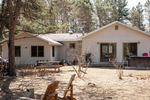 Beulah Casa | Cinders Whispering Waters and Wilderness Escape