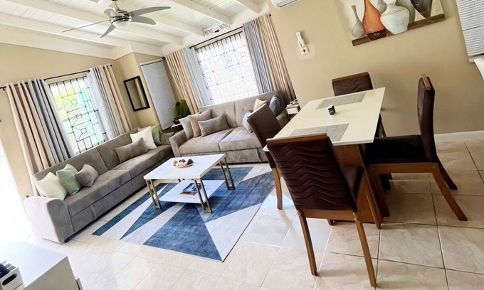 St.Bran's Burg Casa | CIsland 2BR home in Montego Bay with AC, WiFi Cable & all essential appliances.