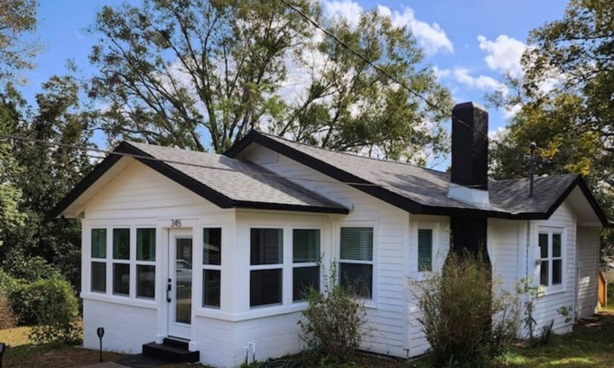 Clermont Cabaña | Citrus Blossom Cottage