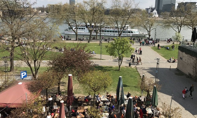 Altstadt-Nord Apartamento | City Apartment 1-5 Vista del río Rhein