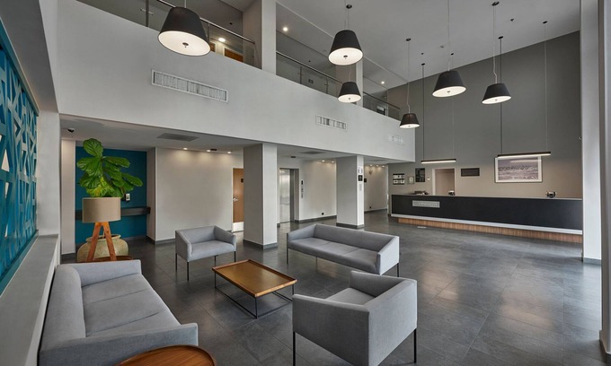 Zona Río Hotel | City Express by Marriott Tijuana Río