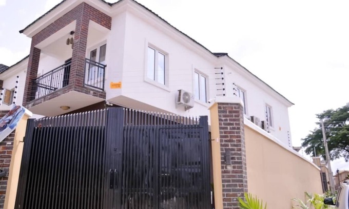 Ajah Hotel | City Nest Hotel