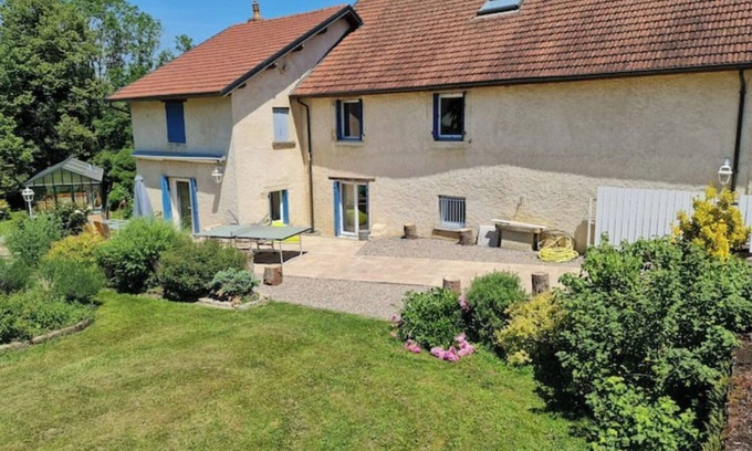 Vallerois-le-Bois Casa | Clém de Baslieres' farm (sleeps 15)