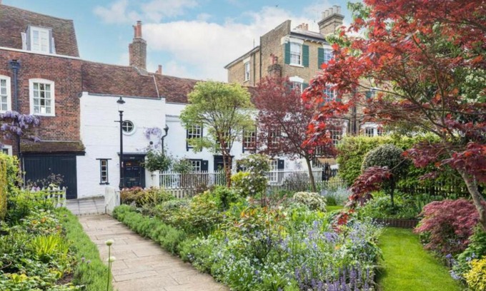 Enfield Casa | Clarendon Cottage