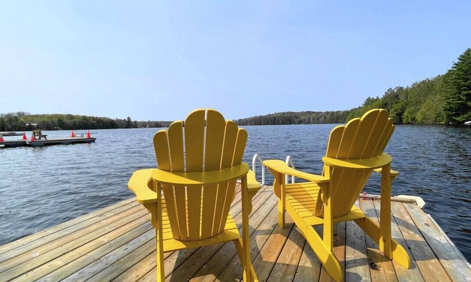 North Kawartha Casa | Classic Cottage on Chandos