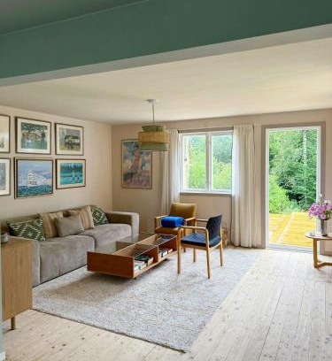 Svangsta Casa | Classic Swedish Wooden House Near Sea And Forest