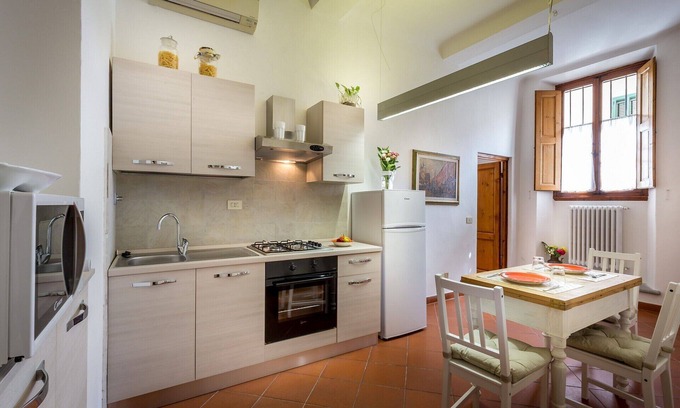 Isolotto Apartamento | Classic Tuscany Apartment A