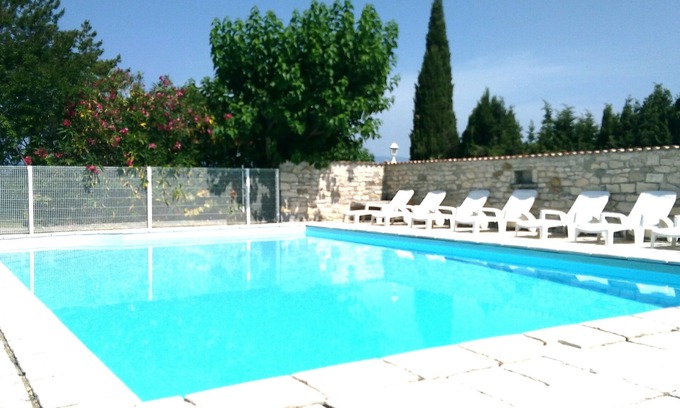 Grospierres Casa | *** casa clasificada con piscina climatizada cerca de las gargantas de l'Ardèche