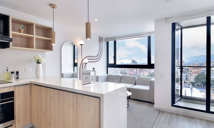 Chapinero Apartamento | Classy 1BR with Amazing City View in Chapinero