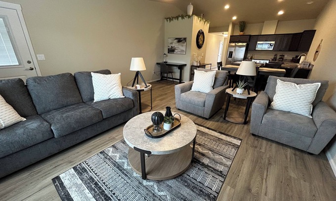 Lewiston Casa | Classy and Cozy Brand New Townhouse!