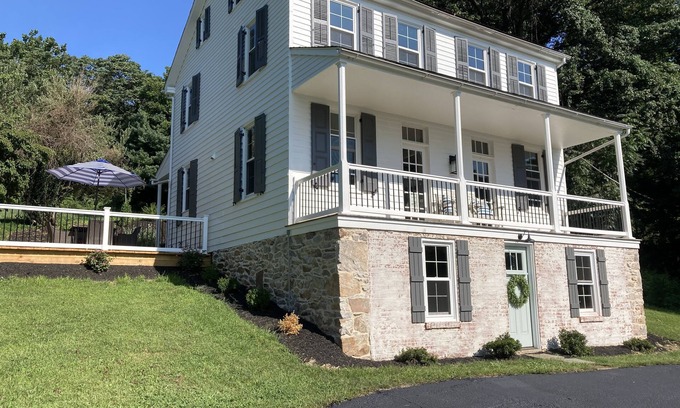 Columbia Otro | Clean, Cozy, Convenient! Close to Spooky Nook, Dutch Wonderland and More!