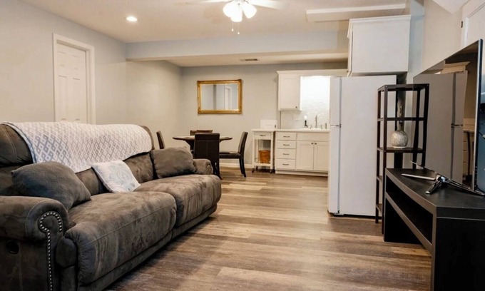 Shawnee Casa | Clean, Cozy & Private 2-Bdrm Retreat In The Woods