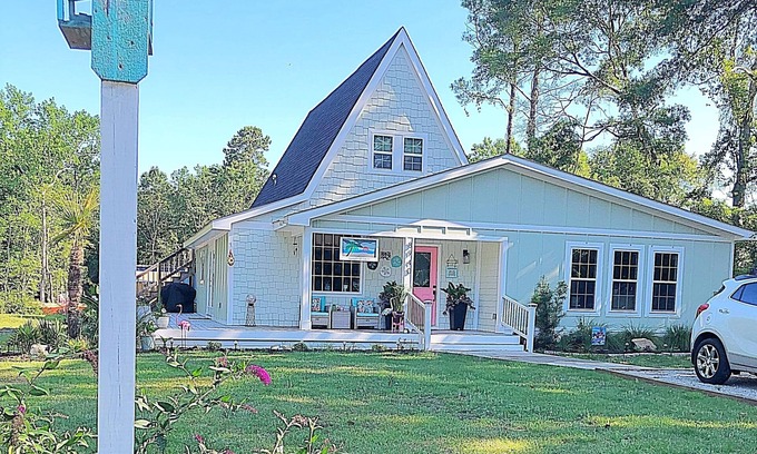 Sunset Beach Apartamento | Clean, quiet & cozy aprtmnt located Sunset Beach NC close to golf, food, beaches