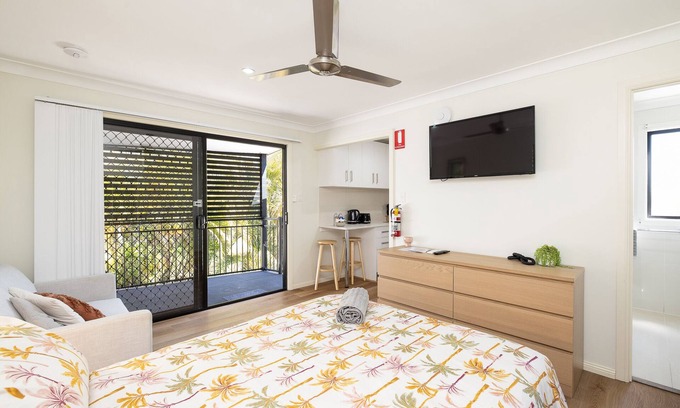 Sunnybank Apartamento | Clean Studio! Train! Parking! Restaurants! 4144D0