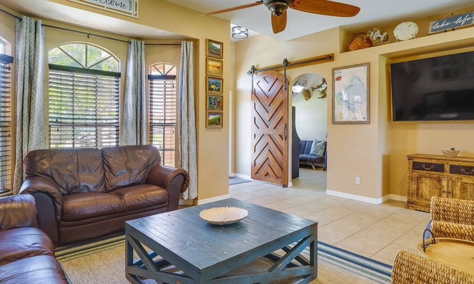 Clewiston Casa | Clewiston 'Bluegill' Home Rental w/ Fishing Pond!