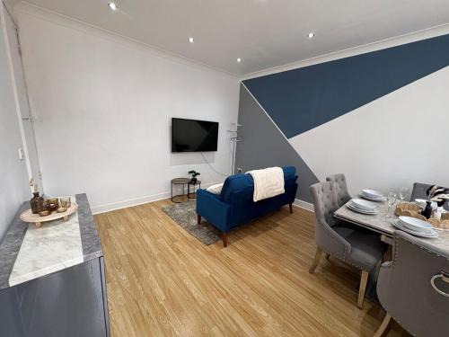 Harehills Casa | Cliffton House, Sleeps 5, Parking,Netflix, WiFi, Only 6 min to City