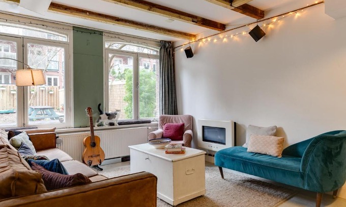 De Weteringschans Hostal | ClinkCoco