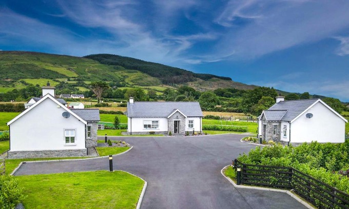 Newry Casa | Clonlum Holiday Cottages