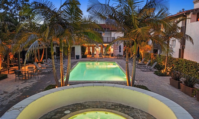 Monarch Beach Condominio | Close to Beach w/ Patio & Resort Amenities | The Point at Corniche by AvantStay