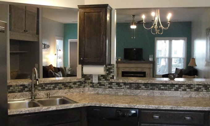 Southwest Raleigh Condominio | Cerca de PNC Arena, NC State, Duke, Chapel Hill, el centro de Raleigh y Cary