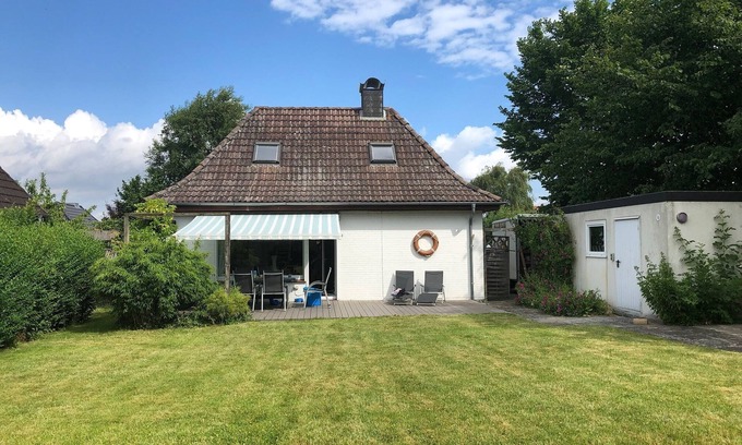 Jellenbek Casa | Casa de vacaciones cerca de la playa para 2 - 6 personas con un gran jardín