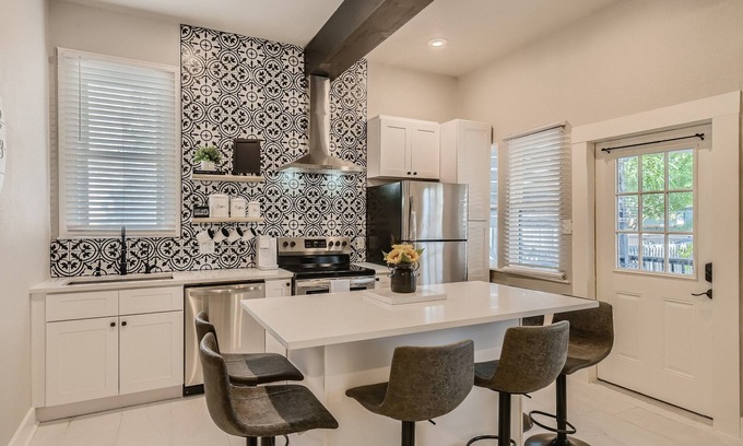 Government Hill Casa | Close to The Pearl/Downtown/AT&T/Alamodome