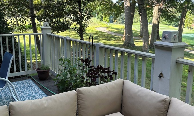 Potomac Casa | Executive Living with golf course views