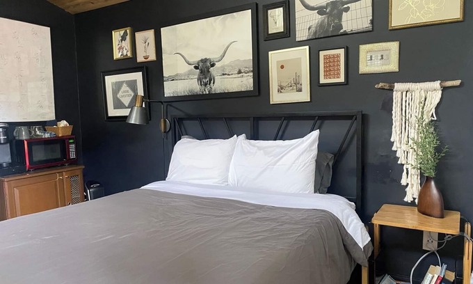 Montopolis Apartamento | Club Studio . 5 Min to Airport . CuteandCozy Stay