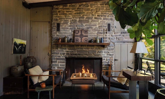 Chichester Cabina | Coal Cabin - Chic MCM near Phoenicia