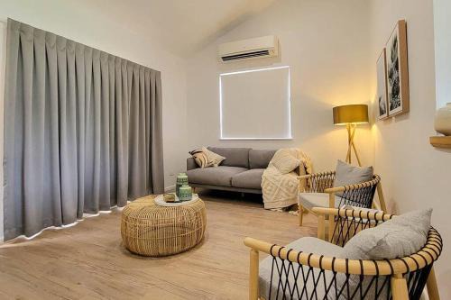 Port Macquarie Casa | Coastal 3-bedroom home close by the beach