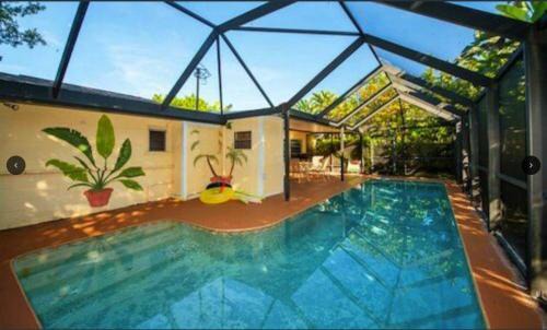 Bay Esplanade Casa | Coastal Breeze - Beach Pool Home!