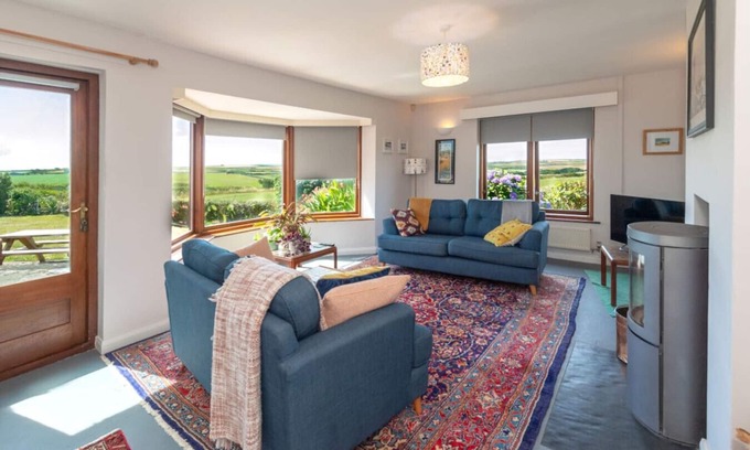 St Brides Casa | Coastal Bungalow Near Marloes sands with Wood Burner, Garden and AGA