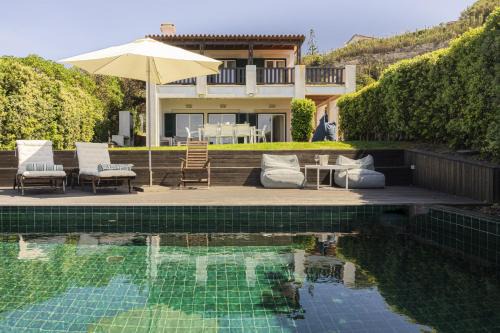 Colares Villa | Coastal Charm Chalet