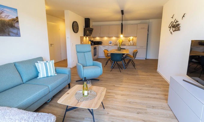 Tossens Apartamento | Coastal love - enjoy the North Sea air. Sauna. Roof terrace. Family time.