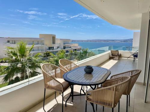 Tangier Apartamento | Coastal Luxury Retreat with Terrace Views