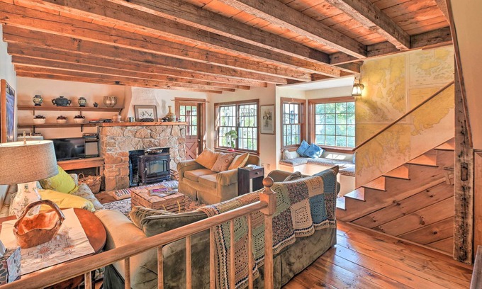 Milbridge Cabaña | Coastal Maine Retreat: Deck w/ Bay Views!