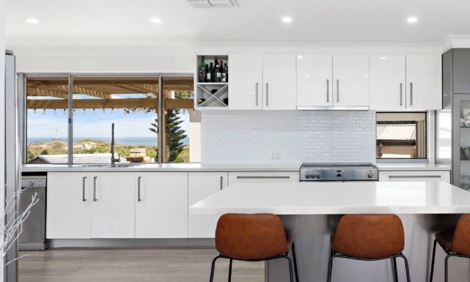 Ocean Reef Casa | Coastal Retreat with Ocean Views & Beach Walks