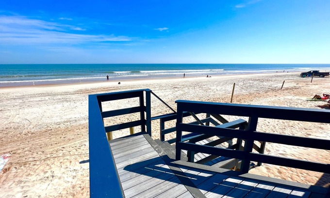 Ormond Beach Apartamento | Coastal Sands - Ocean View at Symphony Beach Club