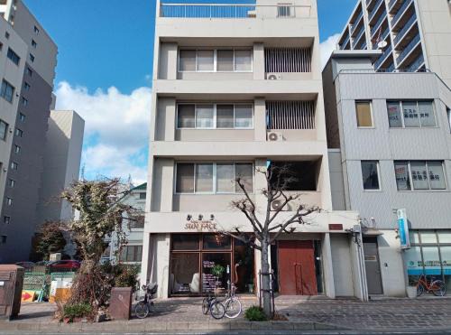 Fukuyama Apartamento | COCOSTAY 福山駅前レスタウロアバンティ JR福山駅から徒歩7分の移動に超便利な好立地 Great location 7min walk from JR sta