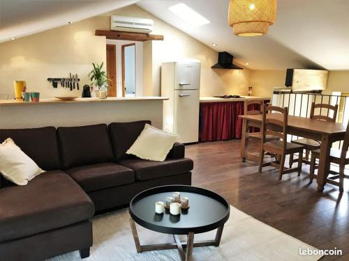 Goudargues Apartamento | COEUR de GOUDARGUES! Gîte 2 ou 3 pers , Extérieur, Clim