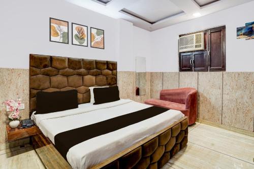 New Delhi Hotel | Collection O Jahangirpuri Metro Station Formerly SP Rooms